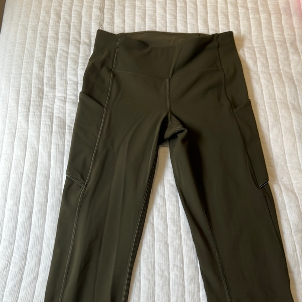Lululemon olive green leggings size 4